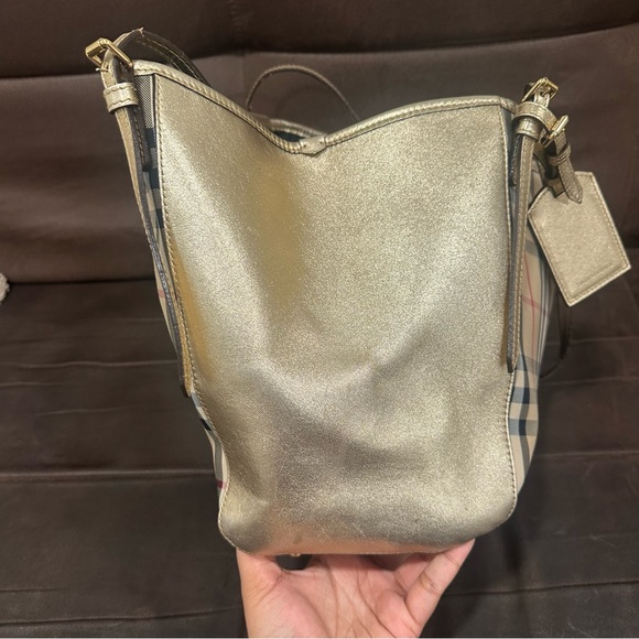 💯 Authentic RARE Burberry Canterbury Horseferry Check Tote Gold Purse Handbag - Picture 10 of 17
